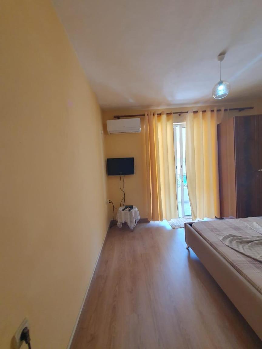 Mona'S Apartments Σαράντα Δωμάτιο φωτογραφία