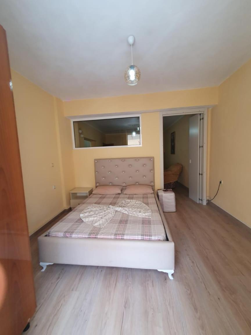 Mona'S Apartments Σαράντα Δωμάτιο φωτογραφία
