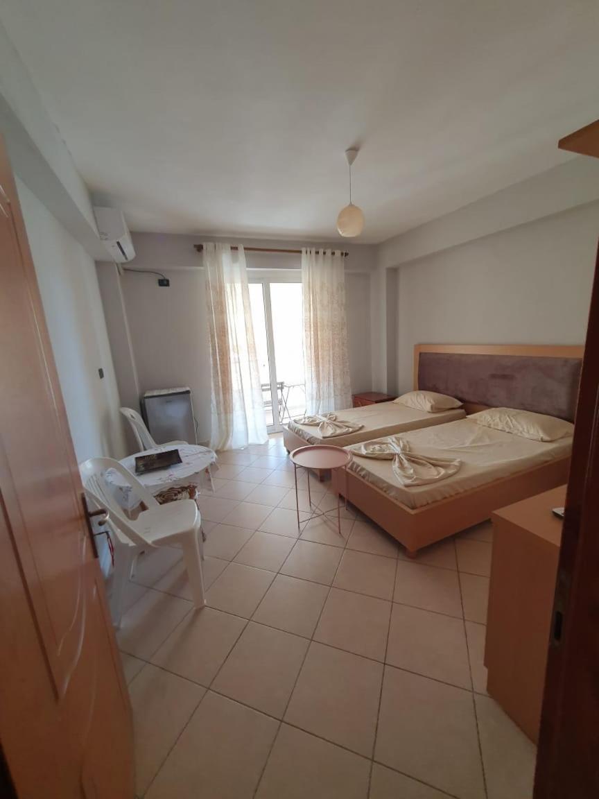 Mona'S Apartments Σαράντα Δωμάτιο φωτογραφία
